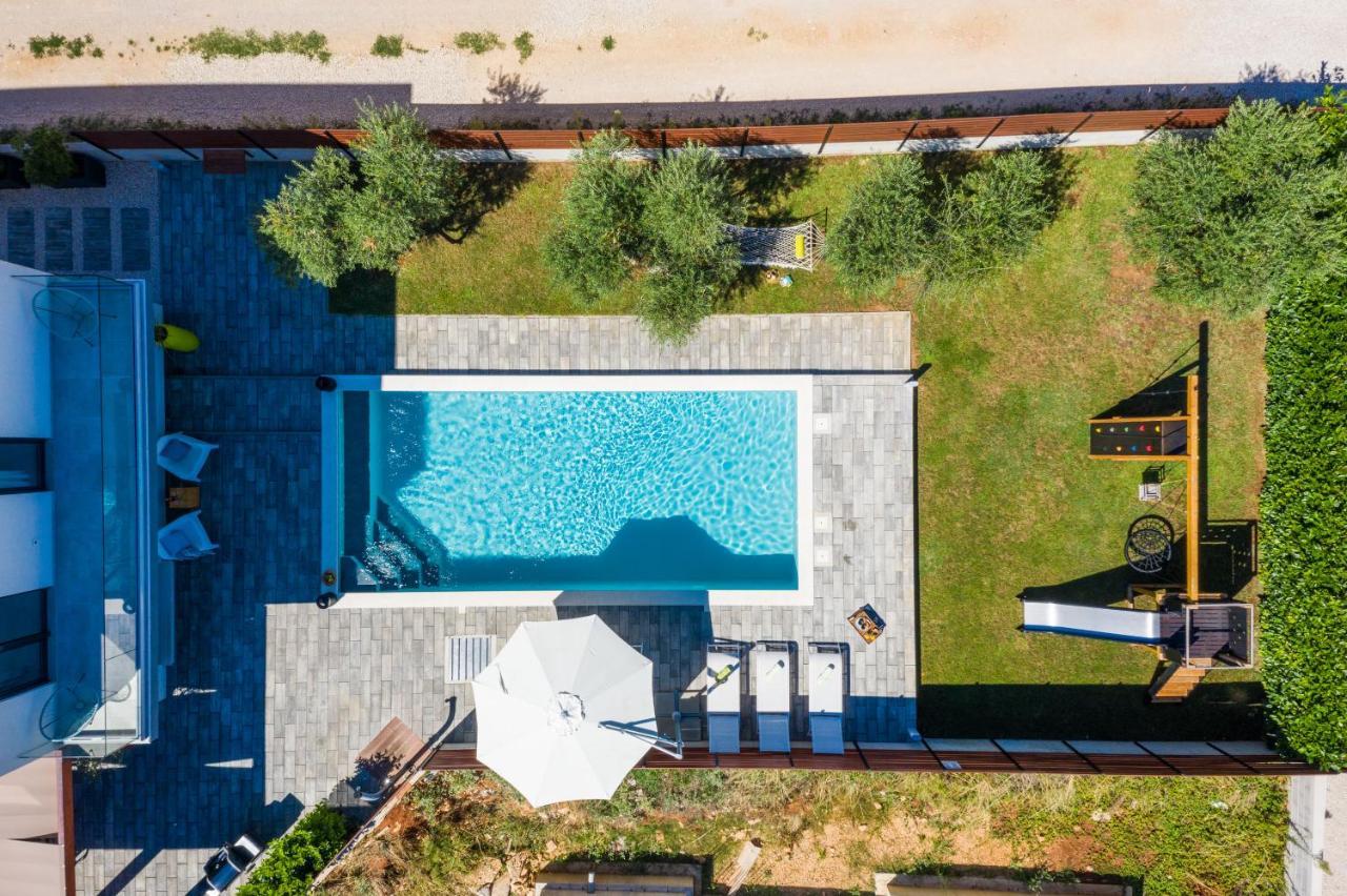 Villa Olea With Heated Pool And Jacuzzi Sukošan エクステリア 写真