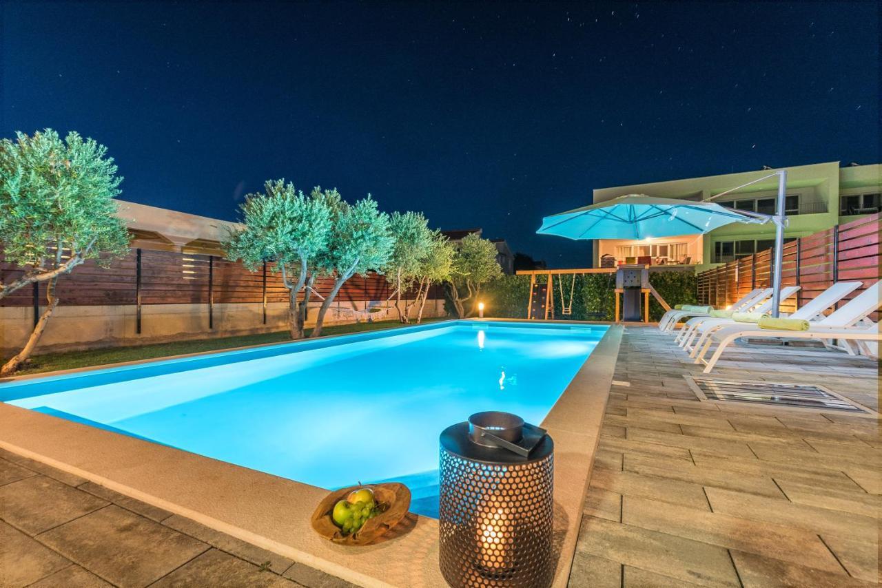 Villa Olea With Heated Pool And Jacuzzi Sukošan エクステリア 写真