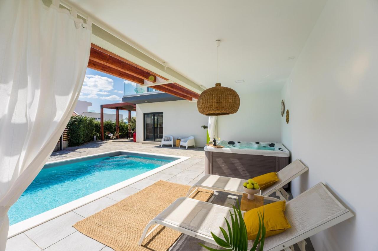 Villa Olea With Heated Pool And Jacuzzi Sukošan エクステリア 写真